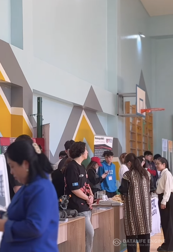 9-11-сынып оқушылары мен ата-аналарына кәсіби бағдар беру жұмысын жүргізу жәрмеңкесі өтті